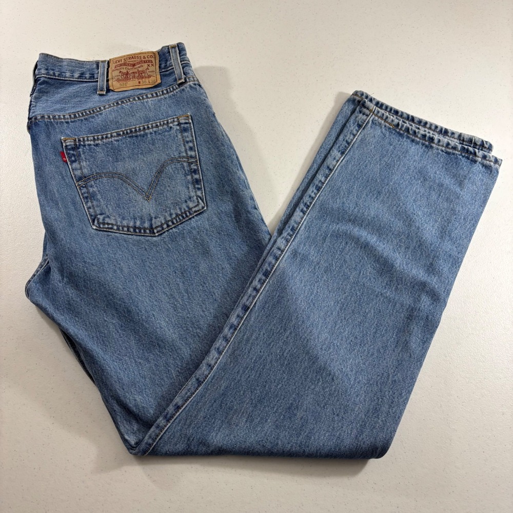 Levis 501 Original Fit Mens Jeans 38x33.5 Blue Straight Leg Button Fly Denim